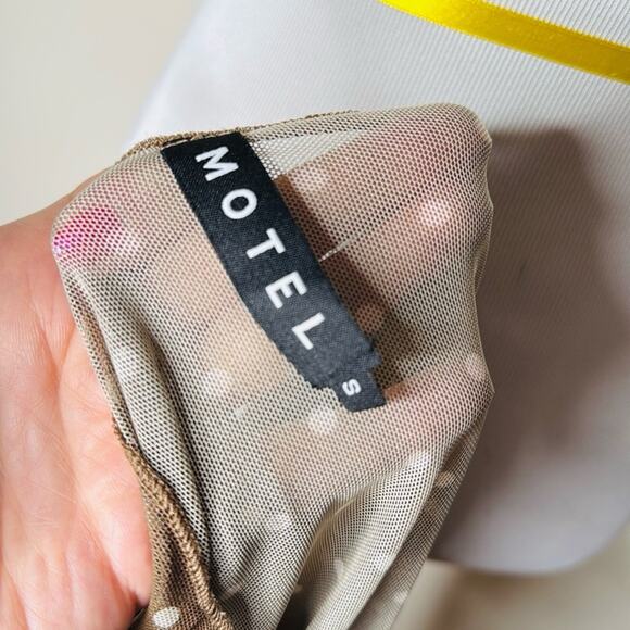 Motel Araceli Brown Polka Dot Tie-Front Top - Picture 4 of 9